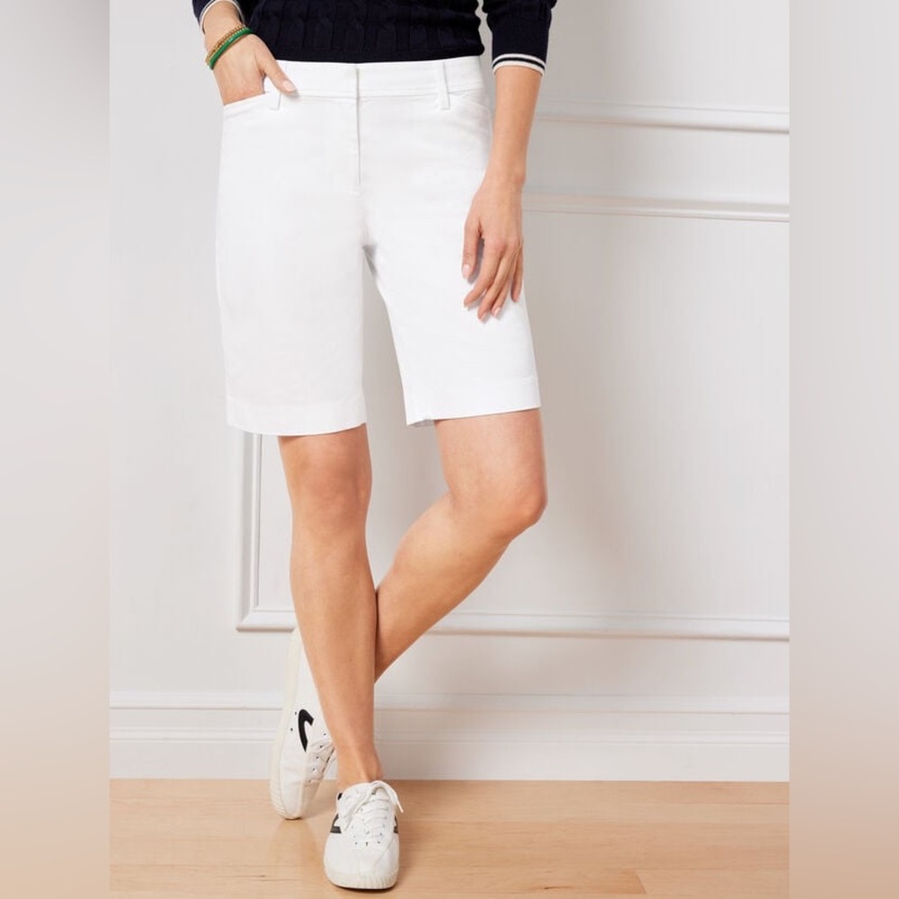 TALBOTS PERFECT SHORTS SZ-4. Timeless. Sleek. And a warm-weather wardrobe staple